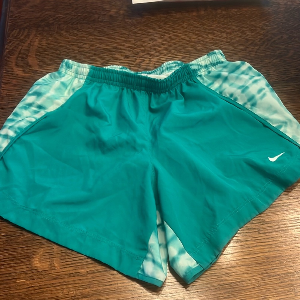 NWOT Girls XL Nike Shorts